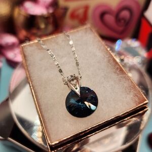 Callura Montana Elegant Blue Rivoli Swarovski Crystal's Pendant Necklace 18"